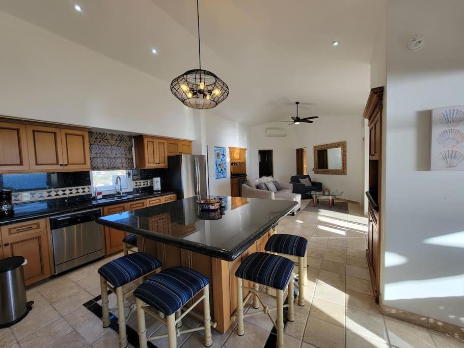 カボ・サン・ルーカスOceanfront Penthouse, 2 Masters, 2 Baths, Kitchen!アパートメント エクステリア 写真