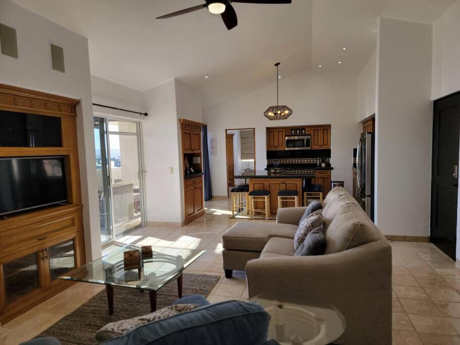カボ・サン・ルーカスOceanfront Penthouse, 2 Masters, 2 Baths, Kitchen!アパートメント エクステリア 写真